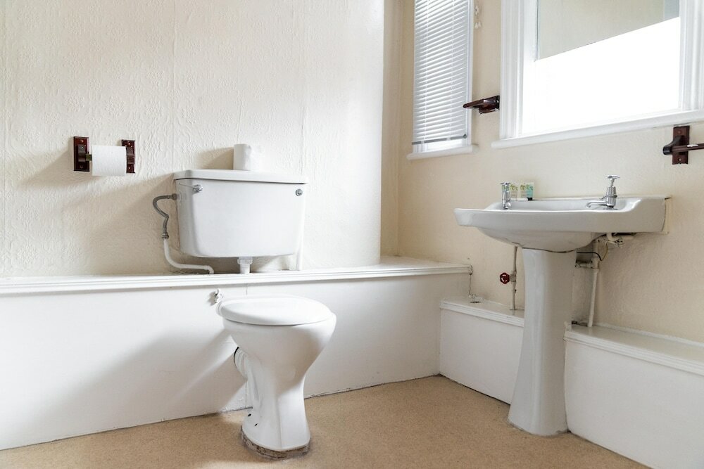 Фото The Royal Hotel Crewe