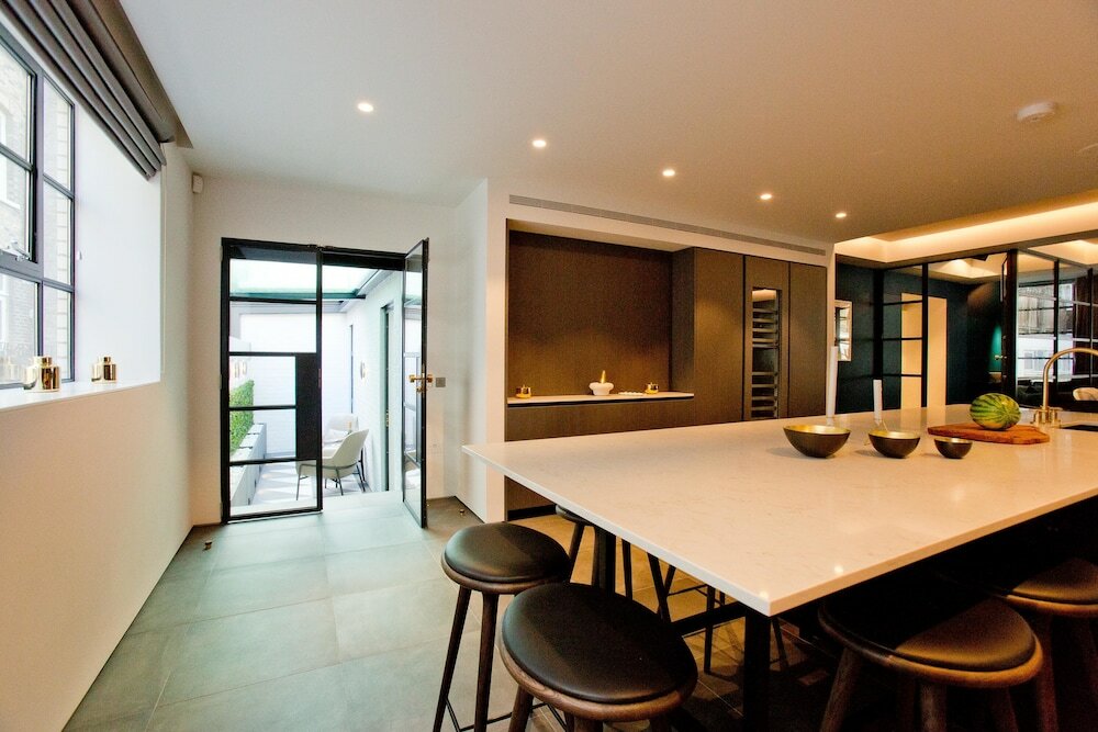 Фото Luxury Royalty Mews