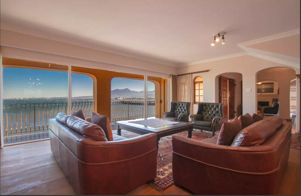 Фото Bikini Beach Beauty