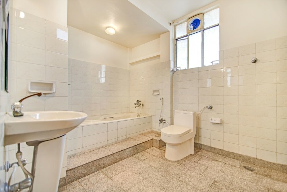 Фото FabHotel Pink Palace