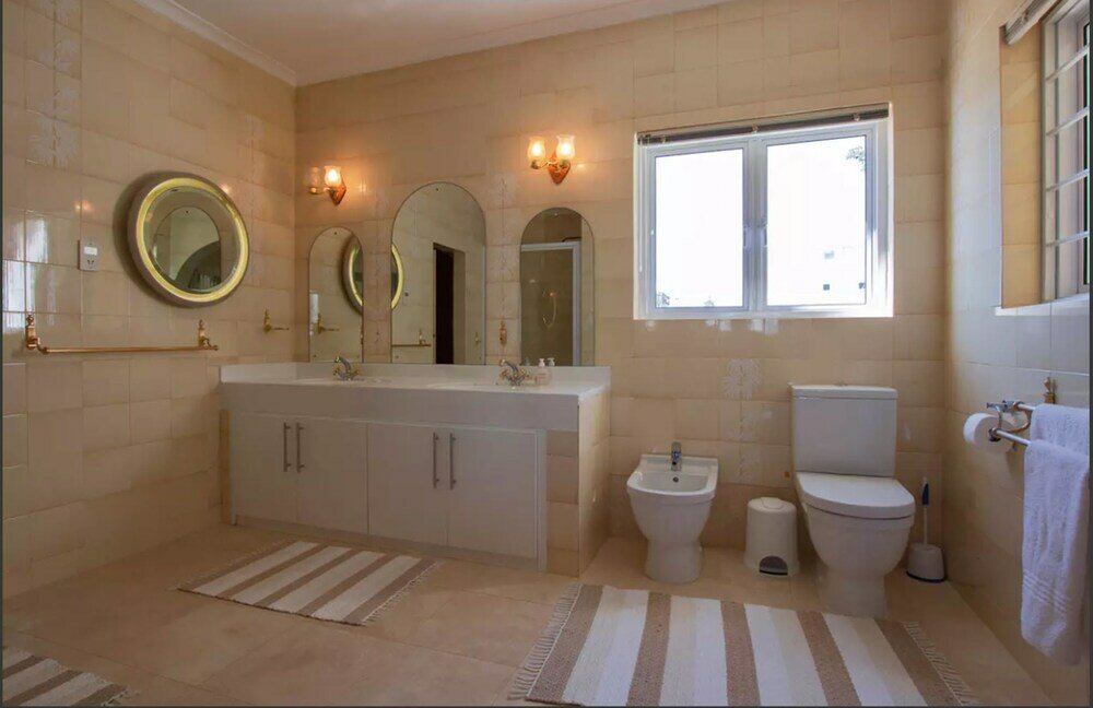 Фото Bikini Beach Beauty