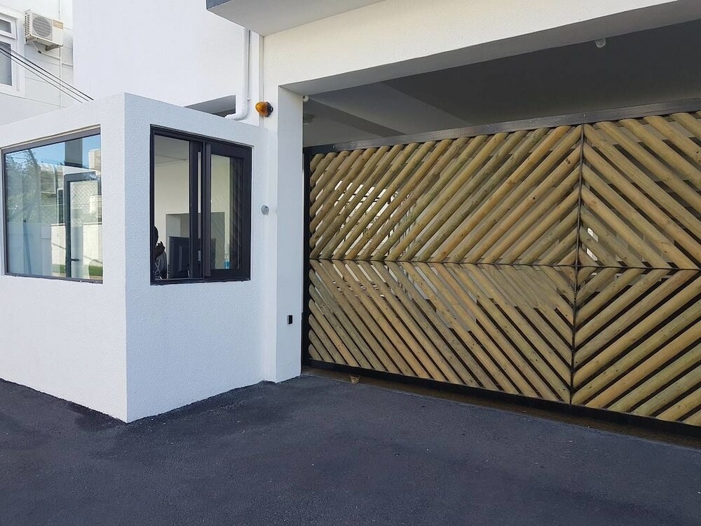 Фото Sugar Reef West Coast