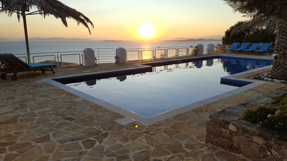 Фото Infinity Blue Suites