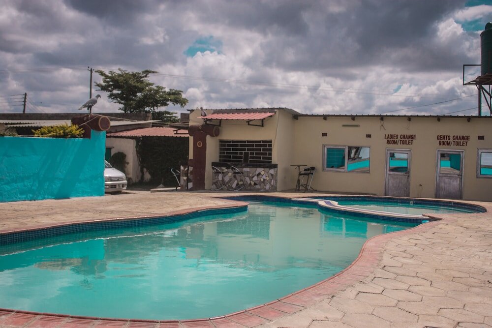 Фото отеля 2