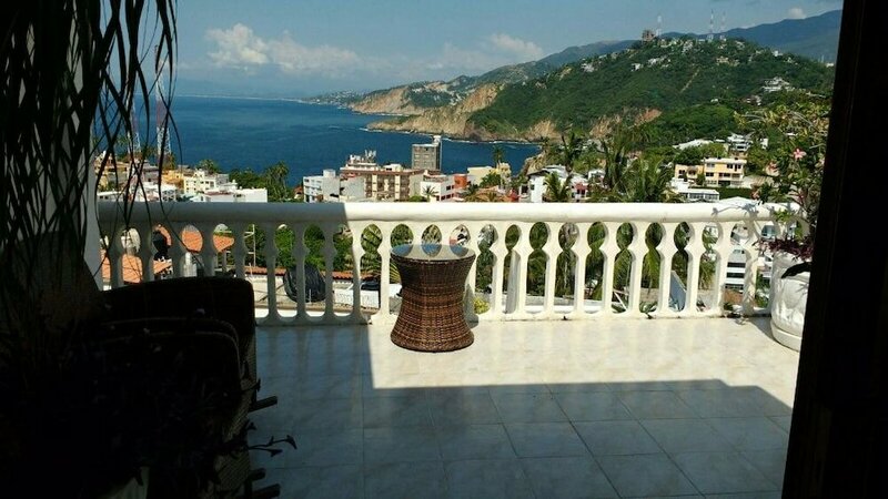 Гостиница Las Playas Condesa в Акапулько