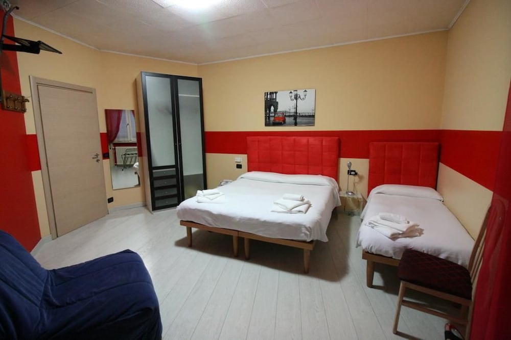 Фото Albergo Ristorante la Bussola