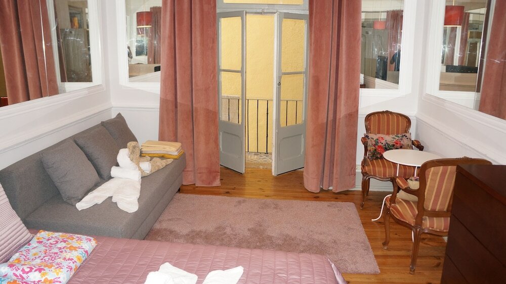 Фото The Hygge Lisbon Suites - Picoas