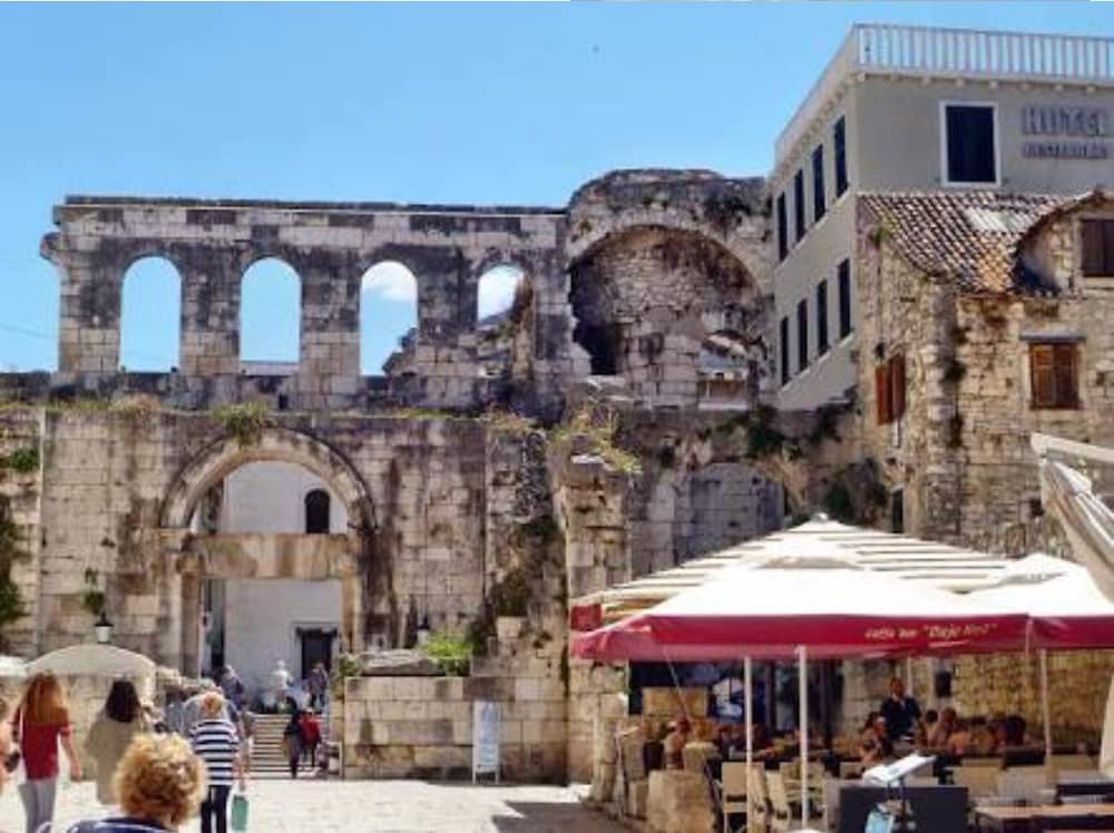 Фото Villa Minerva Gardens