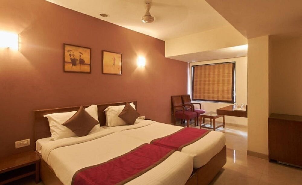 Фото отеля 2