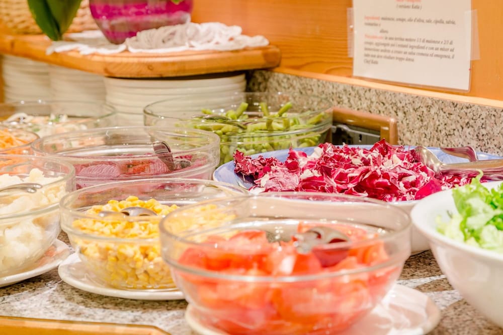 Фото Albergo Genzianella