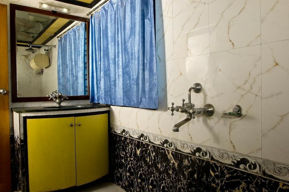 Фото Hotel White House