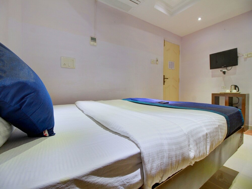 Фото Oyo 12941 Hotel Forest Transit