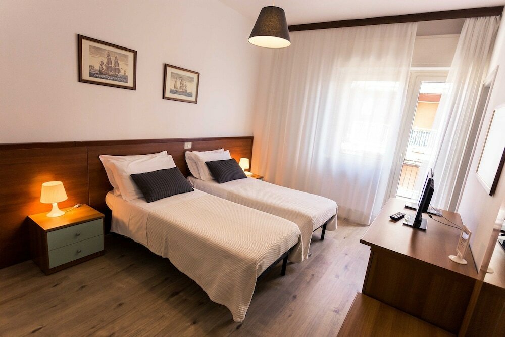 Фото Hotel Antagos