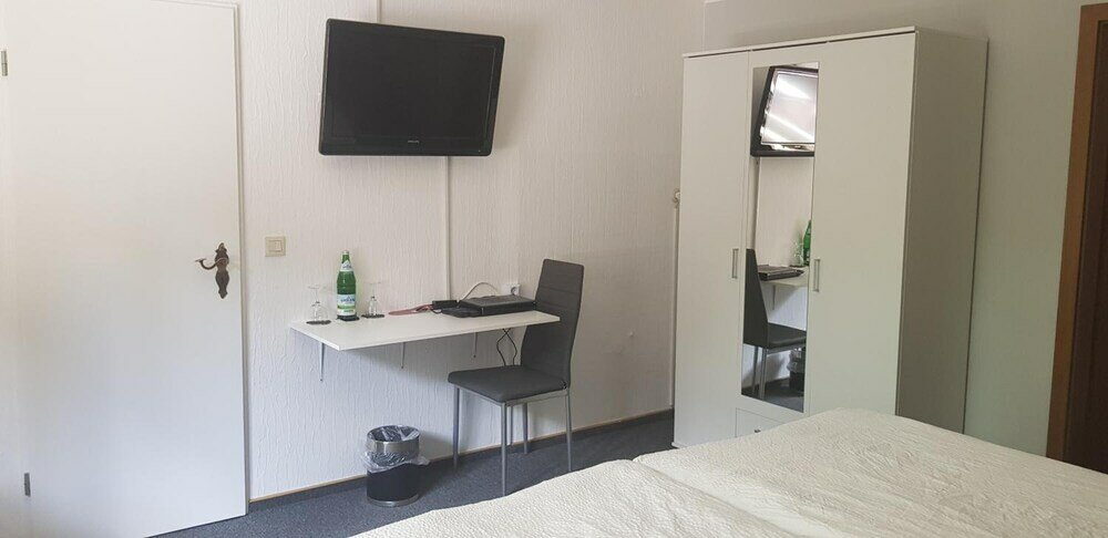 Фото Hotel Haus Hubertus