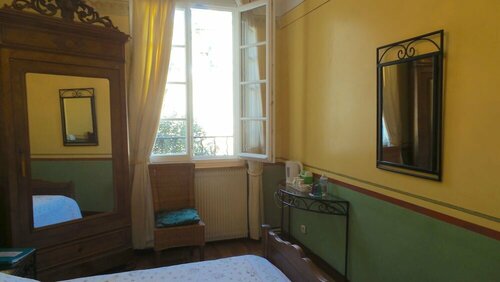 Гостиница L'Echappée Belle B&b Carcassonne в Каркассоне