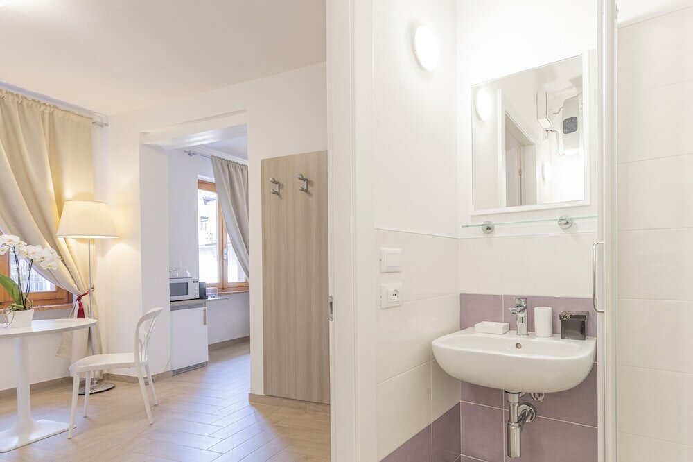 Фото Corte Realdi Boutique Rooms Garda