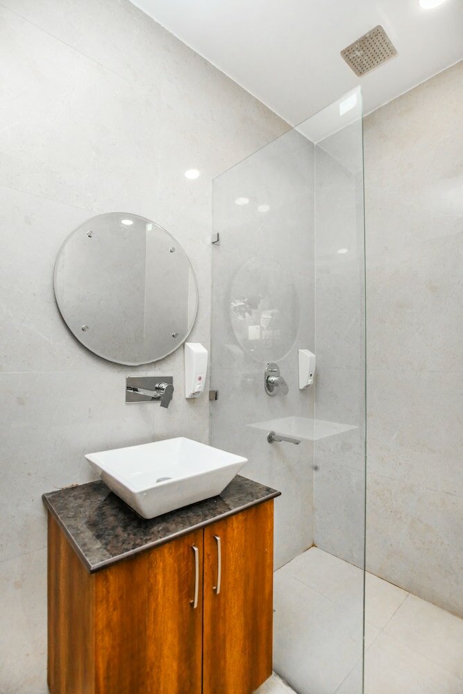 Фото Hotel Karan Residency