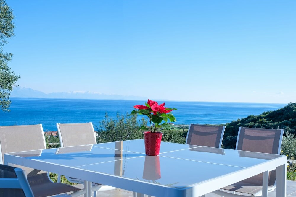 Фото Hilltop Residences