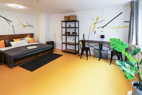 Хостел Nice and clean hostel room for 3 2c в Мангейме