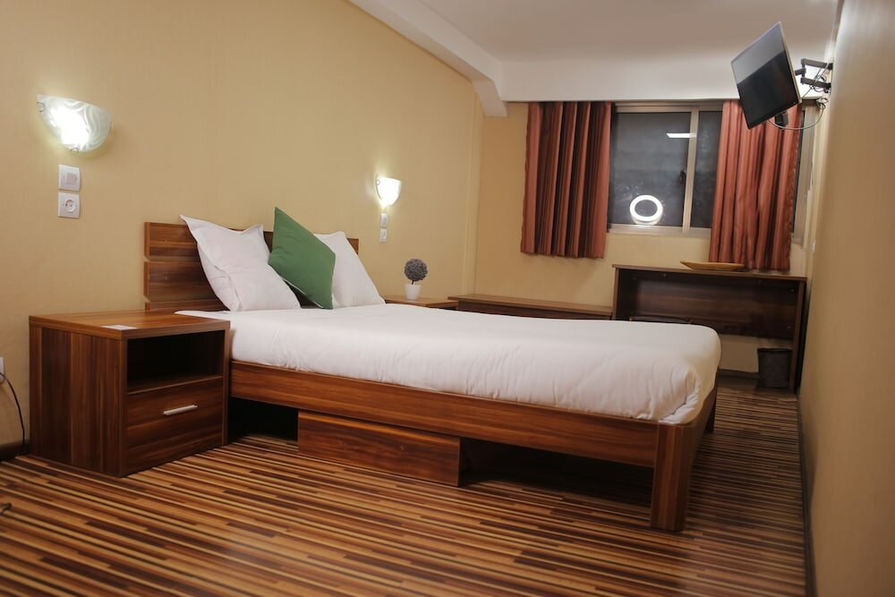 Фото Hotel Le Pousse Pousse