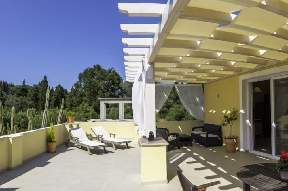 Фото Miltiadis Apartments