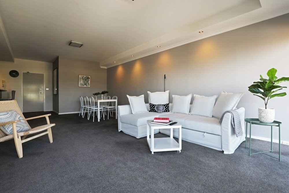 Фото Extra Large 2 Bedroom Apartment in Melbournes Southbank