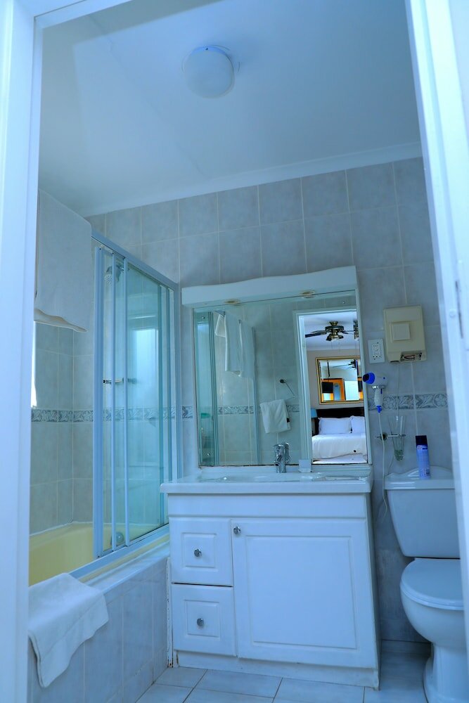 Фото King's Tide Boutique Hotel