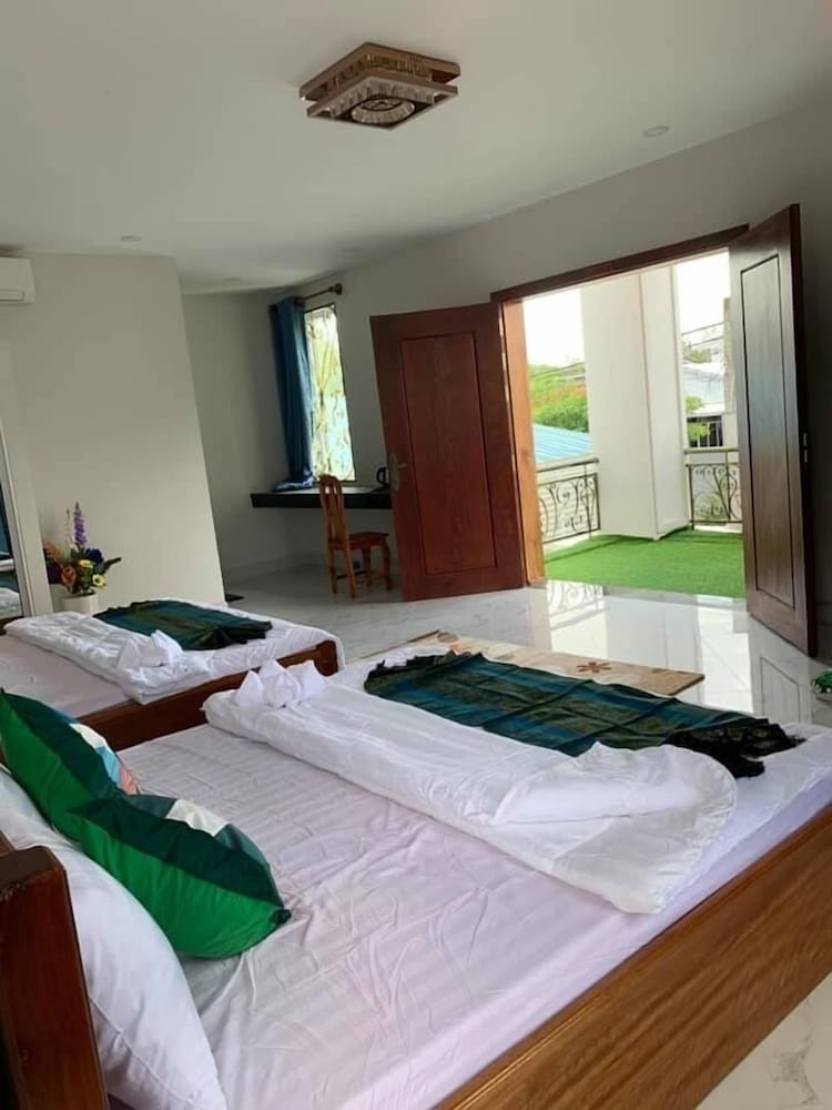 Фото Intanou Boutique Hotel Kampot