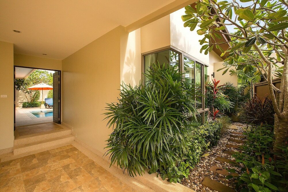 Фото Nai Harn Pool Villa - Villa Bond