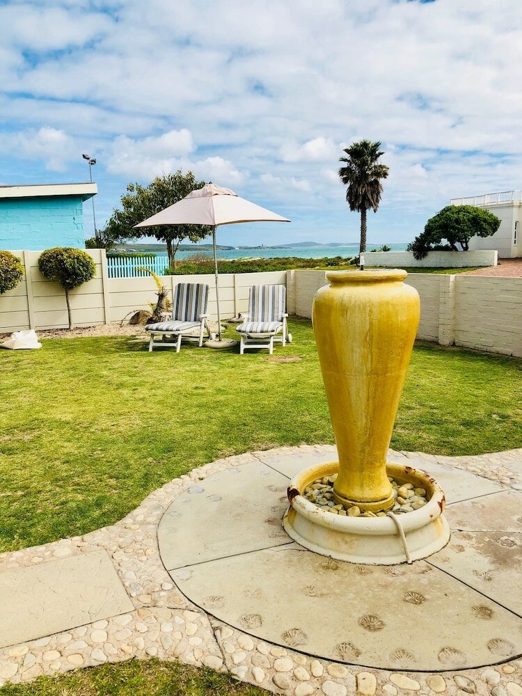 Фото Sandra's Guest House