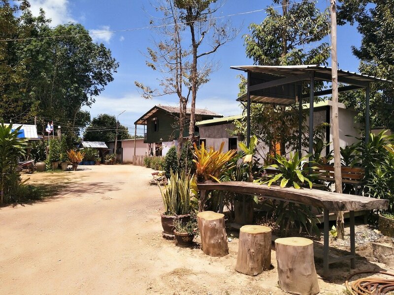 Гостиница Baan Suan Siri Resort