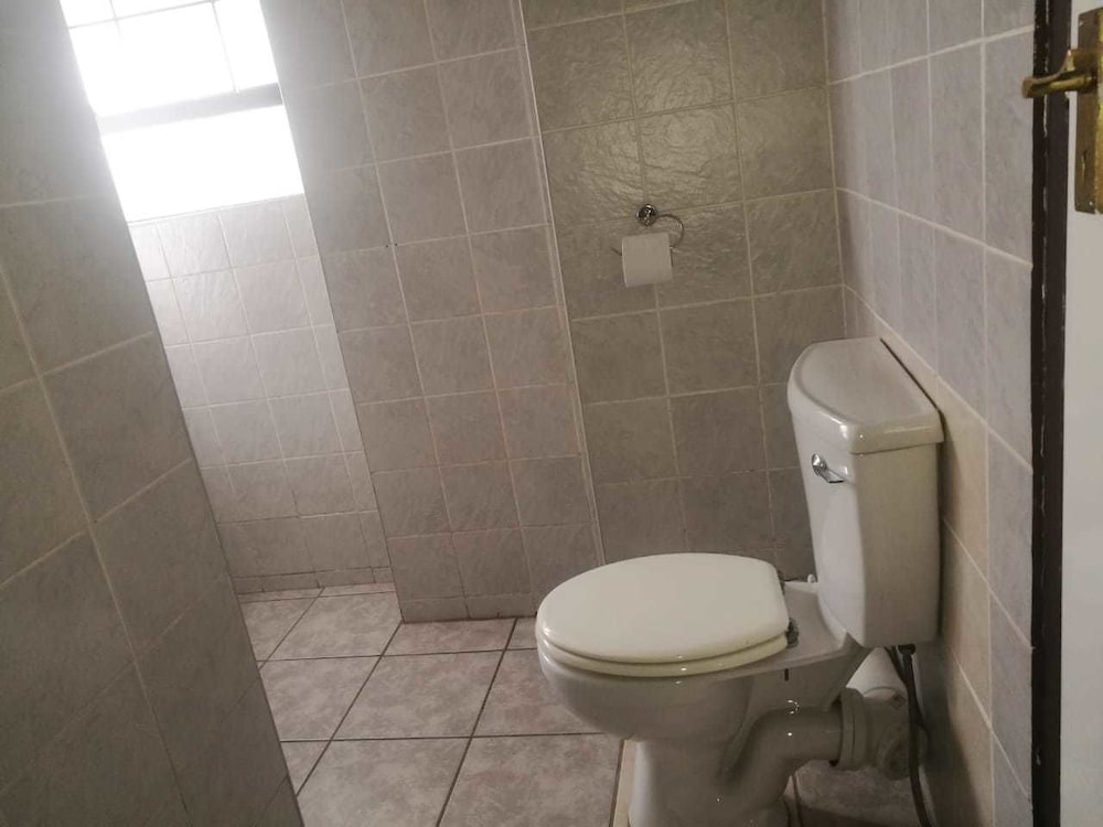 Фото Chancellor's Court Brooklyn Guest House