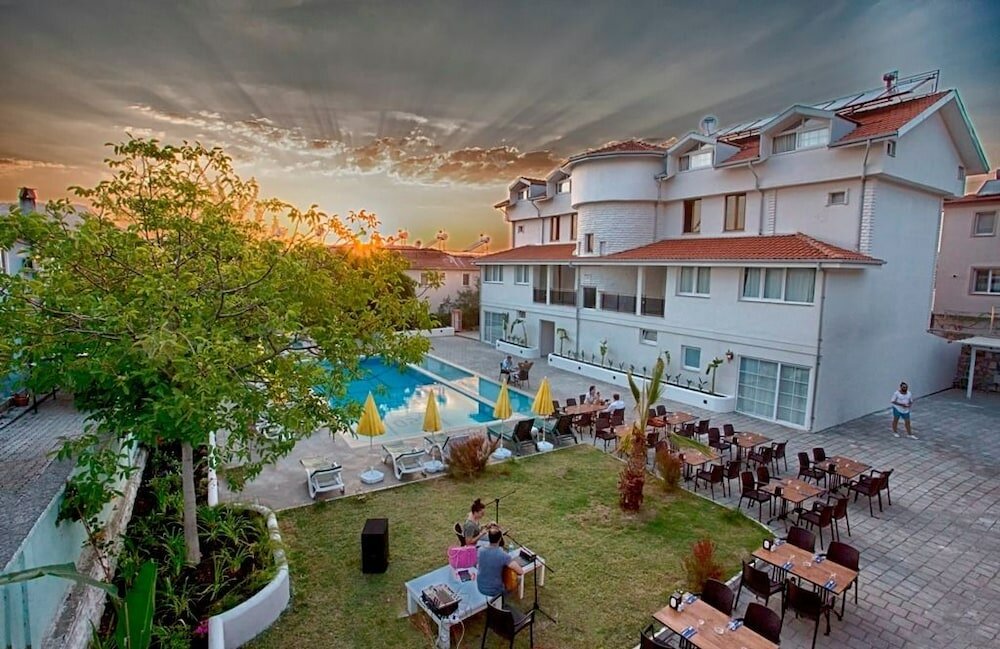 Фото Hotel De Huzur