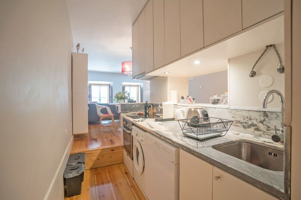 Фото Elegant & Cozy Apartment