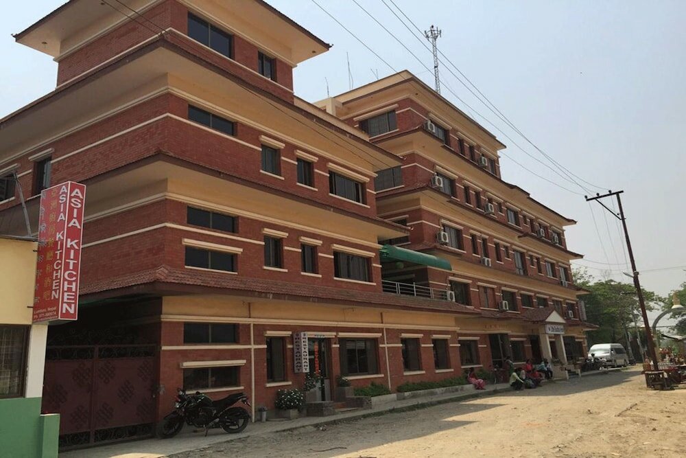 Фото отеля 1