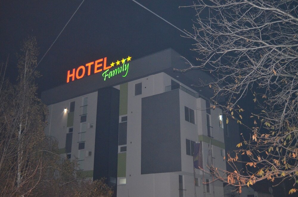 Фото Hotel Family