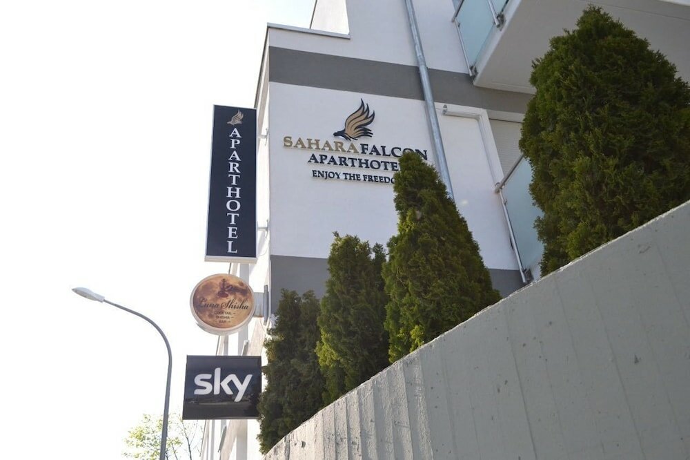 Фото Sahara Falcon