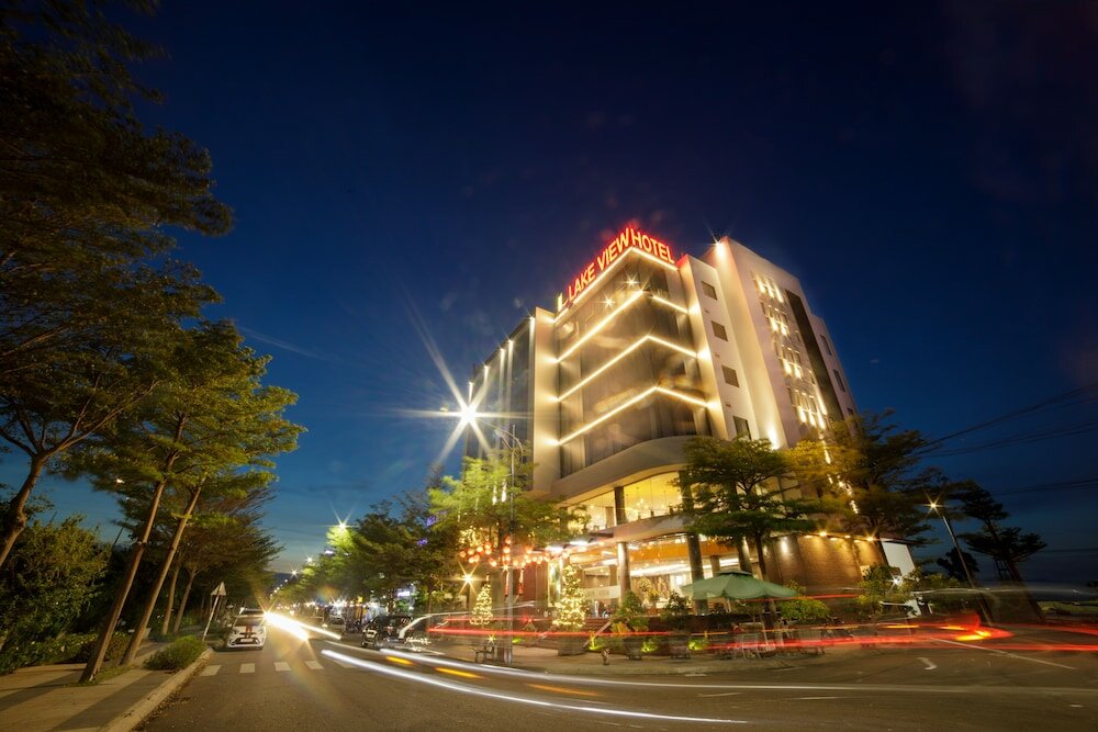 Фото Lake View Hotel
