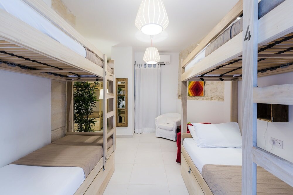 Фото Two Pillows Boutique Hostel