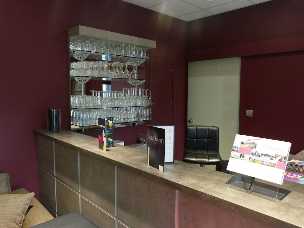 Фото Hôtel Saint Daniel