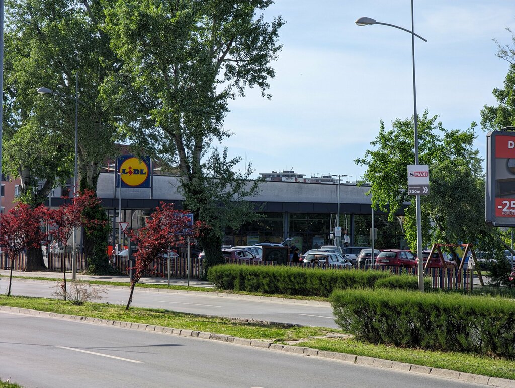Supermarket Lidl, Novi Sad, photo