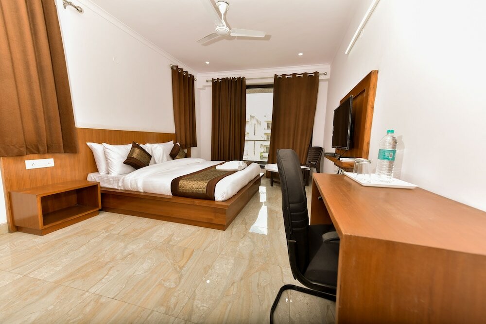 Фото Hotel Noida International