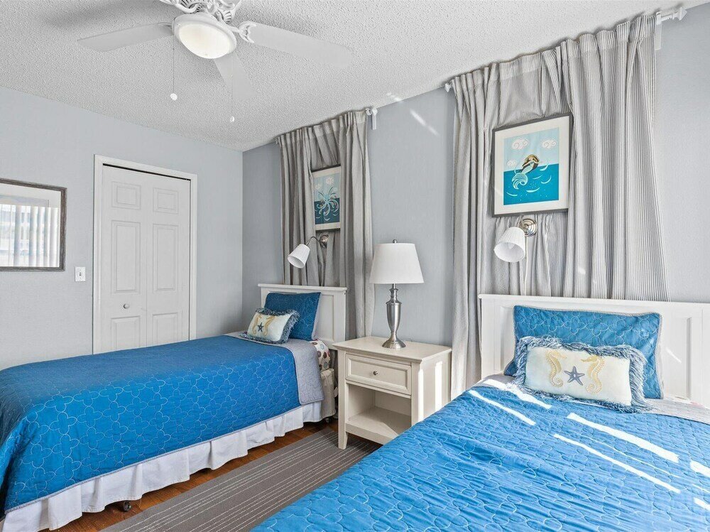 Фото Pool, SPA, Playground and More at Villas at Laguna Bay!!