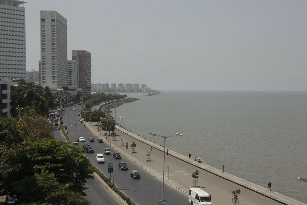 Фото Sea Green South Hotel