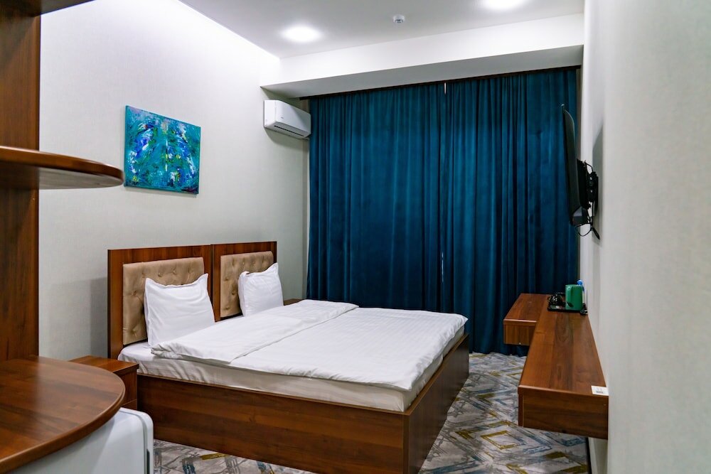 Фото Macan Terrace Hotel