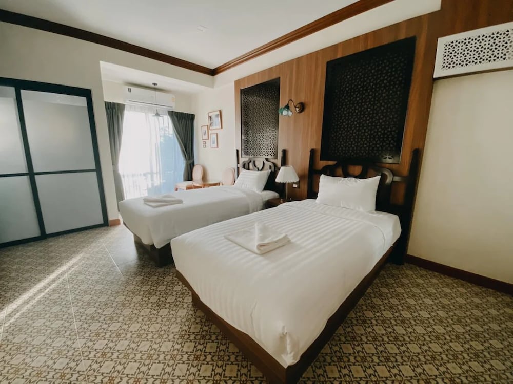 Фото Baan Chao Khun Hotel