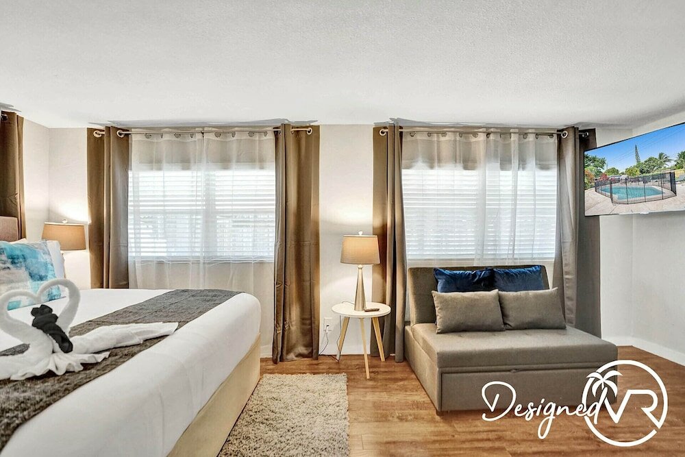 Фото Amazing 4br with Private Heated Pool