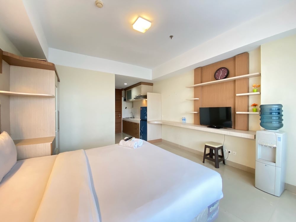 Фото Beverly Dago Apartment by HouseinBandung
