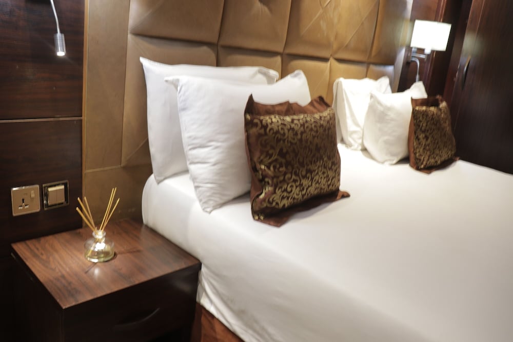 Фото Golden Tulip Hotel - Rivotel