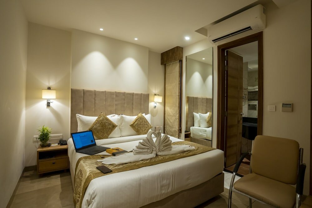 Фото Celebrant Hotel